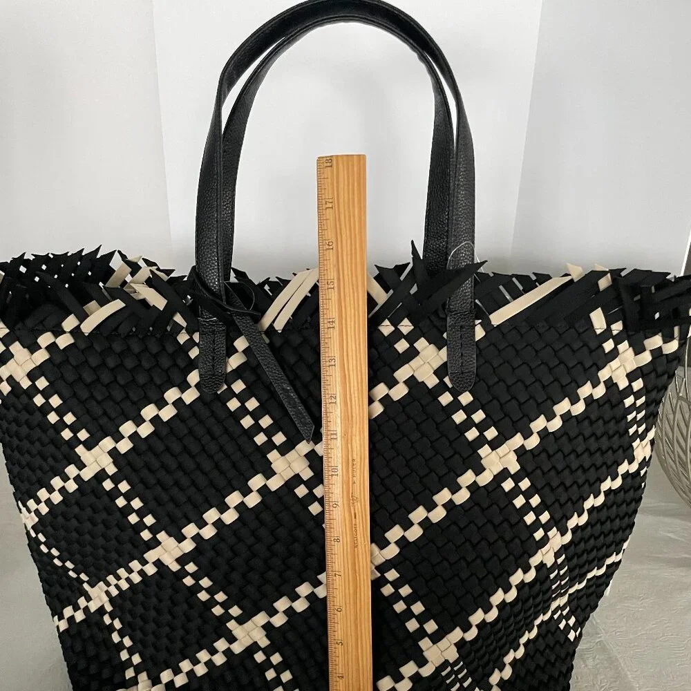 JUST REDUCED! NWT NAGHEDI Bahama Travel Large Travel Tote - Picture 9 of 14